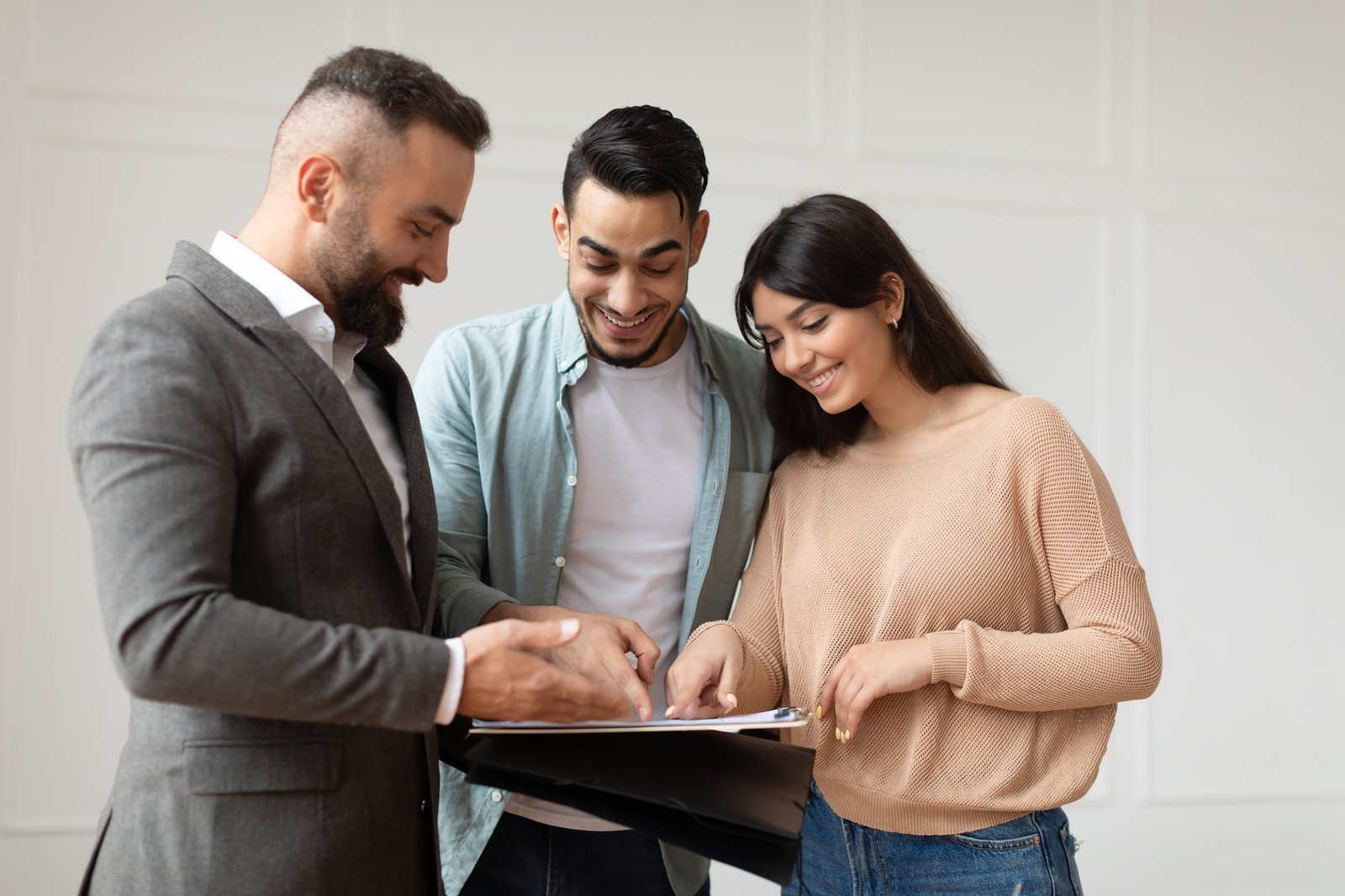 Business Marketing Services UAE — Innoxhub Team
